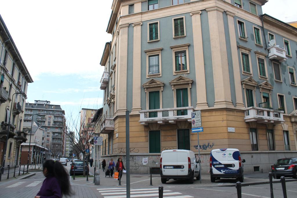 Hôtel Star One à Milan Extérieur photo